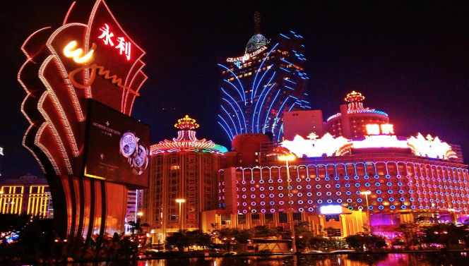 海外旅行でカジノを楽しむ：ギャンブル都市トップ5！